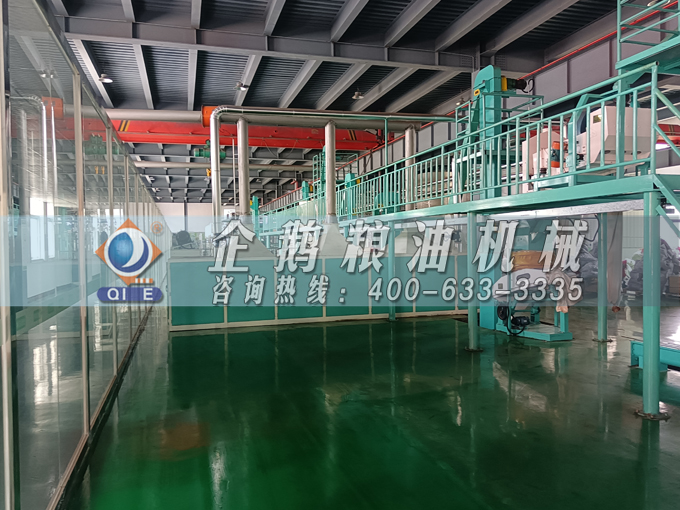 企鵝牌茶籽油雙螺桿榨油機(jī)，用心制造獲得客戶認(rèn)可(圖1)