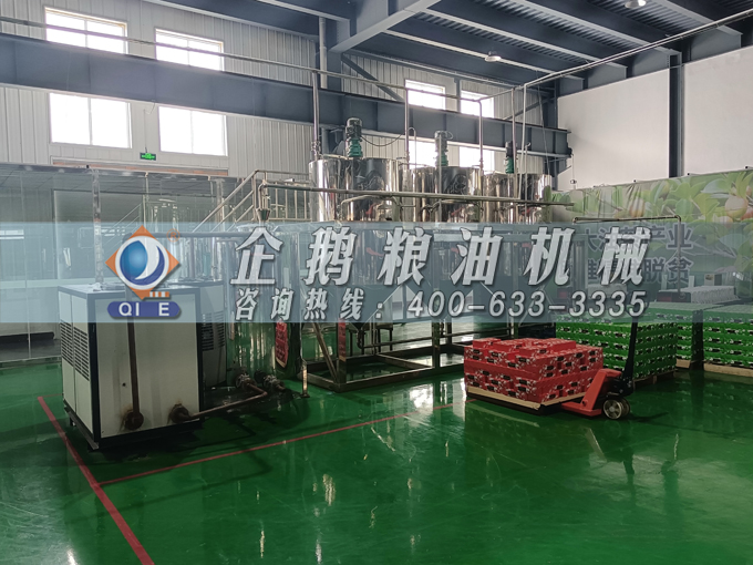 企鵝牌茶籽油雙螺桿榨油機(jī)，用心制造獲得客戶認(rèn)可(圖3)